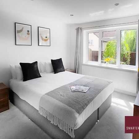 Sunninghill Village - 2 Bed - Parking And Garden Ascot  Kültér fotó