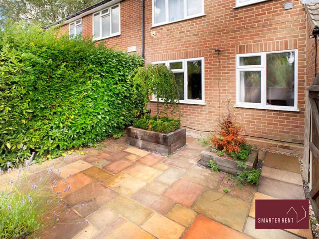 Sunninghill Village - 2 Bed - Parking And Garden Ascot  Kültér fotó